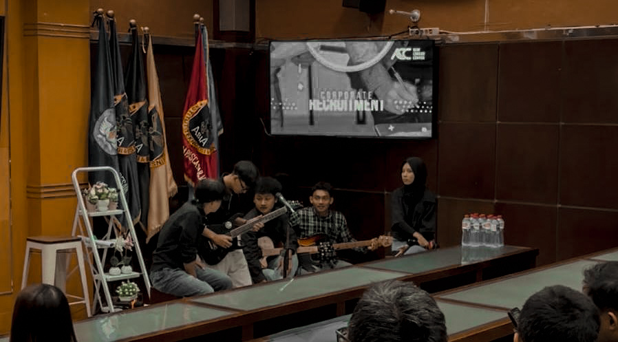 Ketika Musik Tak Lagi Menjadi Kesan Pertama