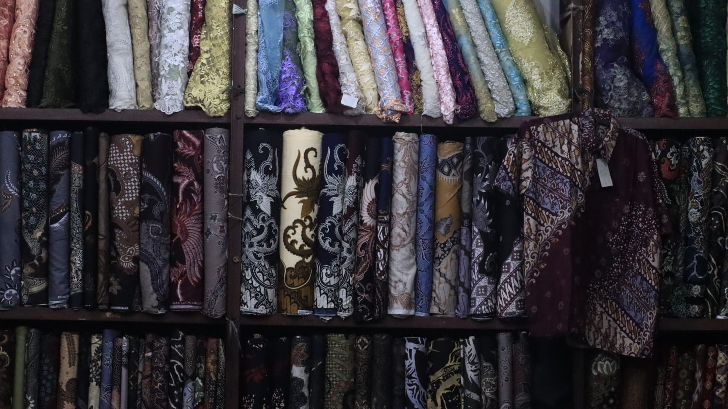 Lemari Penuh Tapi Merasa Ga Punya Baju
