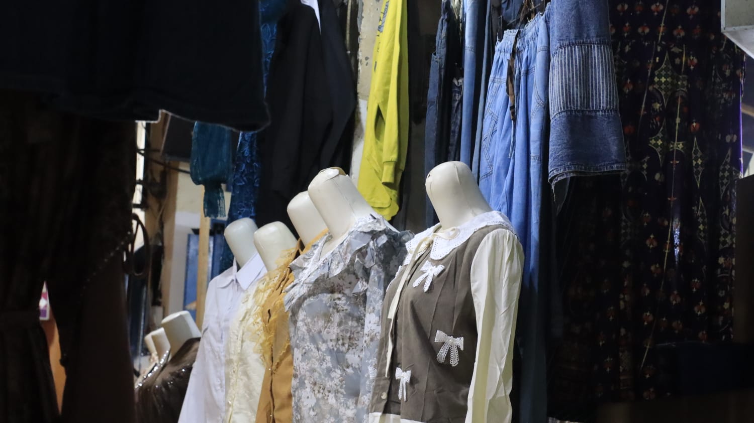 Berapa Uang yang Terbuang dari Baju yang Jarang Terpakai?